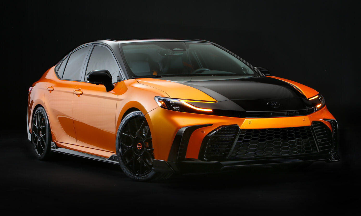 Camry_GT-S_Concept_Toyota_SEMA_2025_Hi-res_3-1500x900